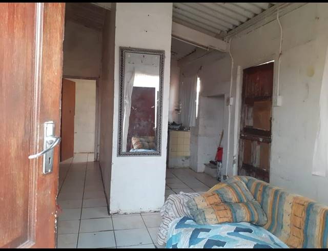 2 BEDROOM HOUSE FOR SALE IN THERONVILLE